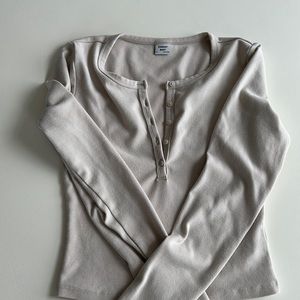 Aritzia Sunday Best Long Sleeve - tan size S